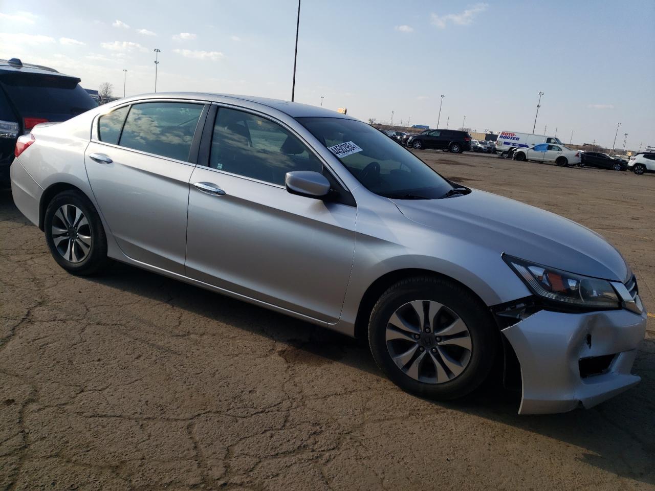 2014 HONDA ACCORD LX - Фото 4