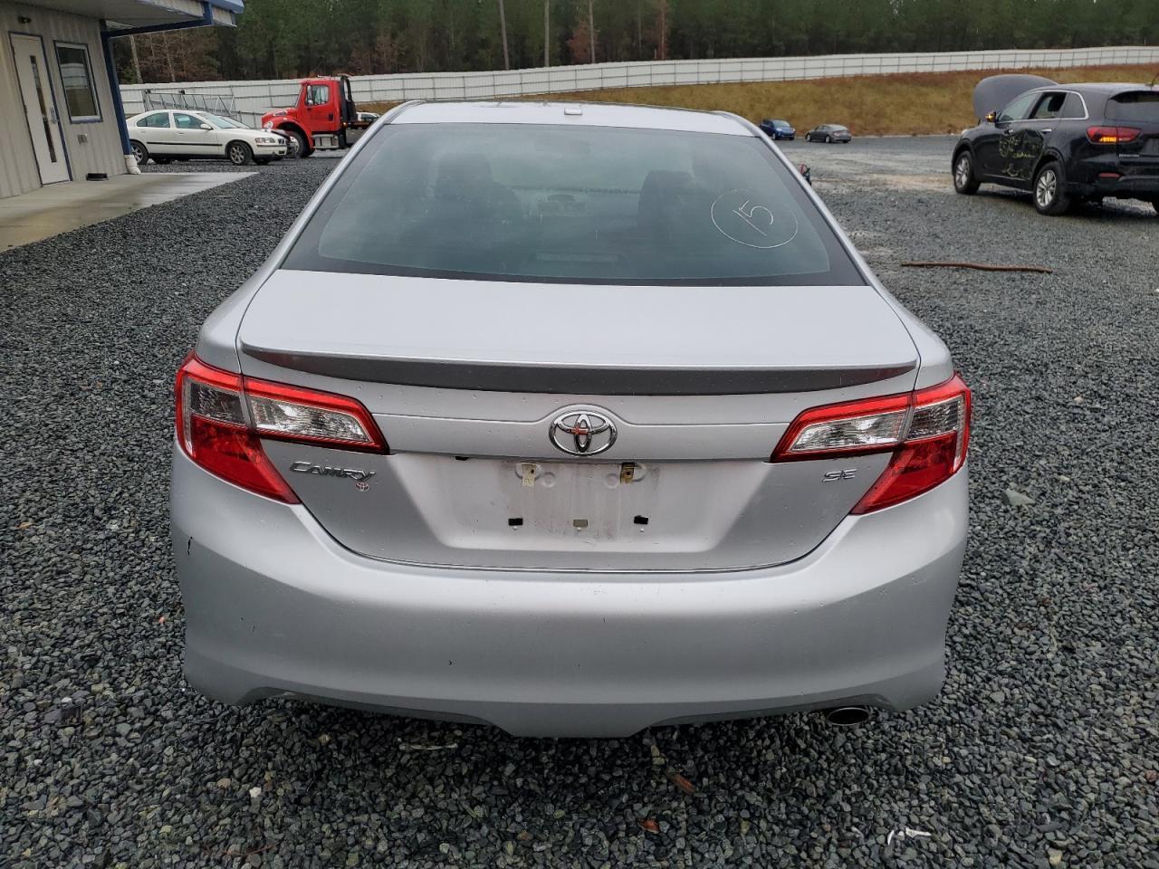 2014 TOYOTA CAMRY L - Фото 6