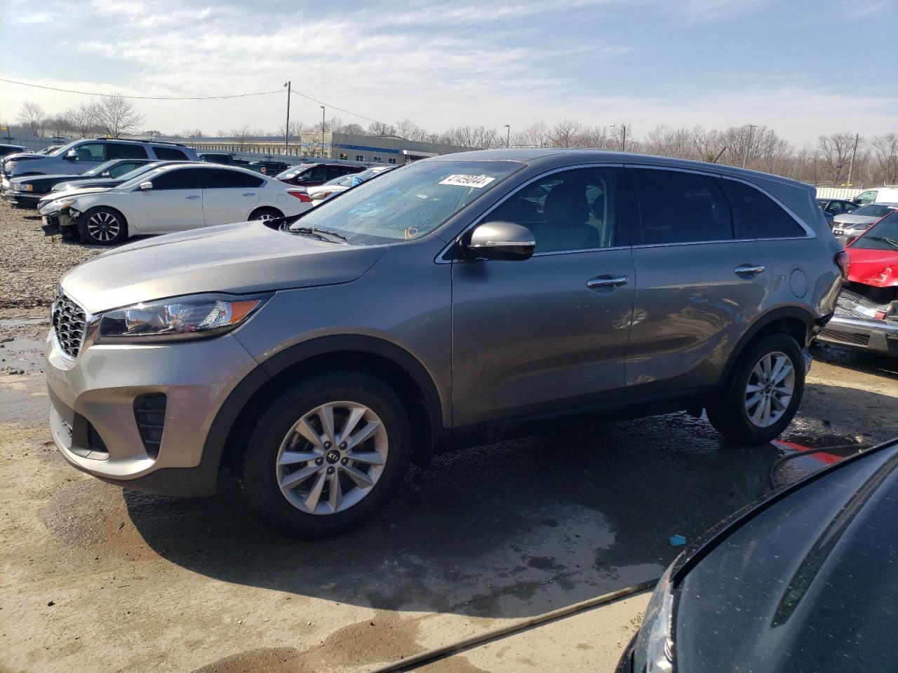 2019 KIA SORENTO L car image