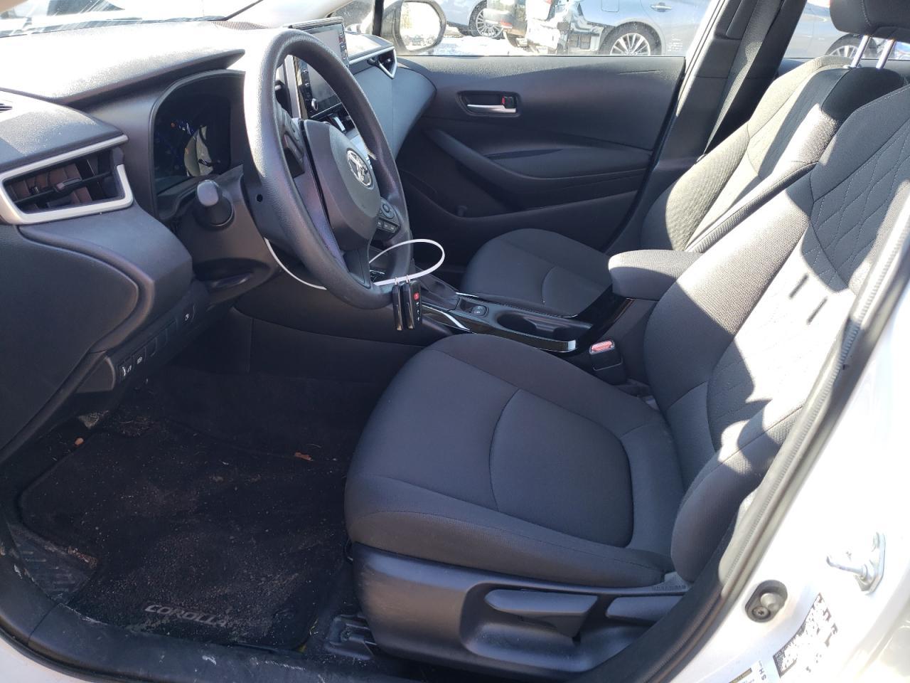 2020 TOYOTA COROLLA LE - Фото 7