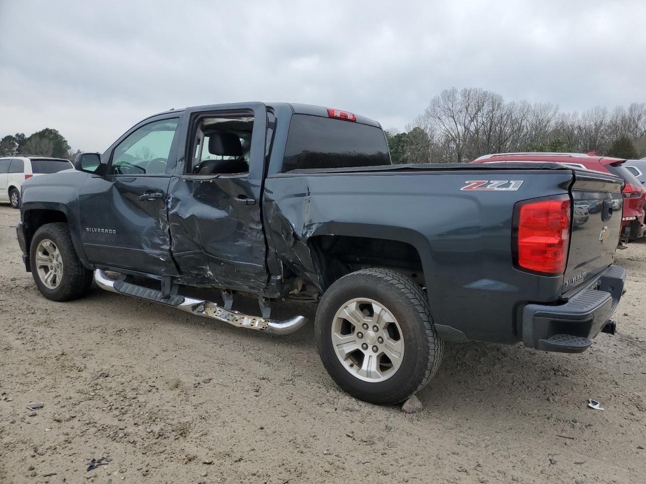 2017 CHEVROLET SILVERADO - Фото 2
