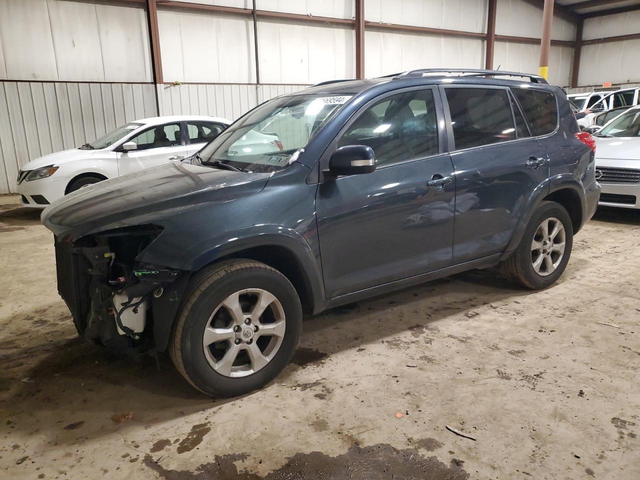 2011 TOYOTA RAV4 LIMIT