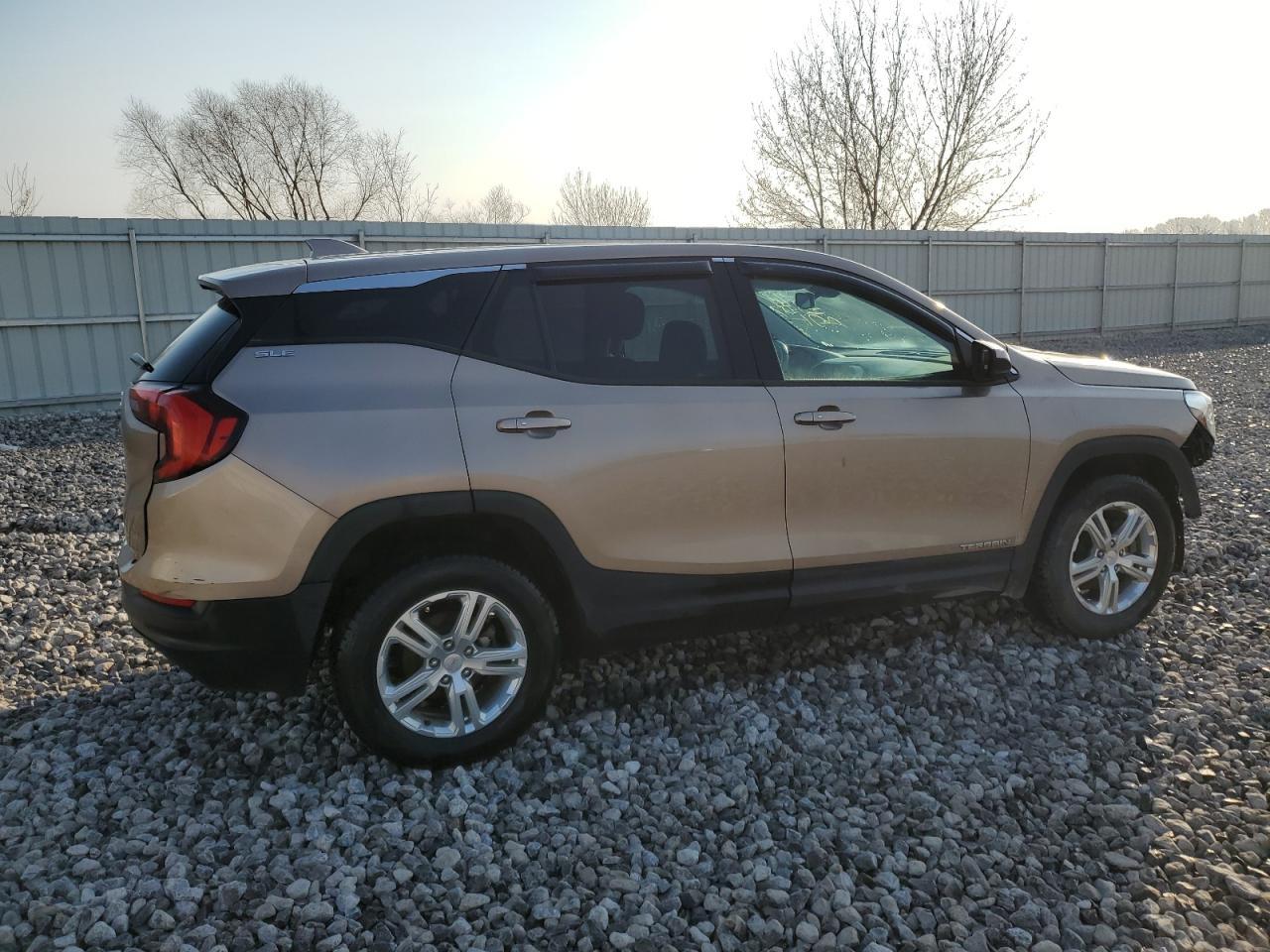 2018 GMC TERRAIN SL - Image 3