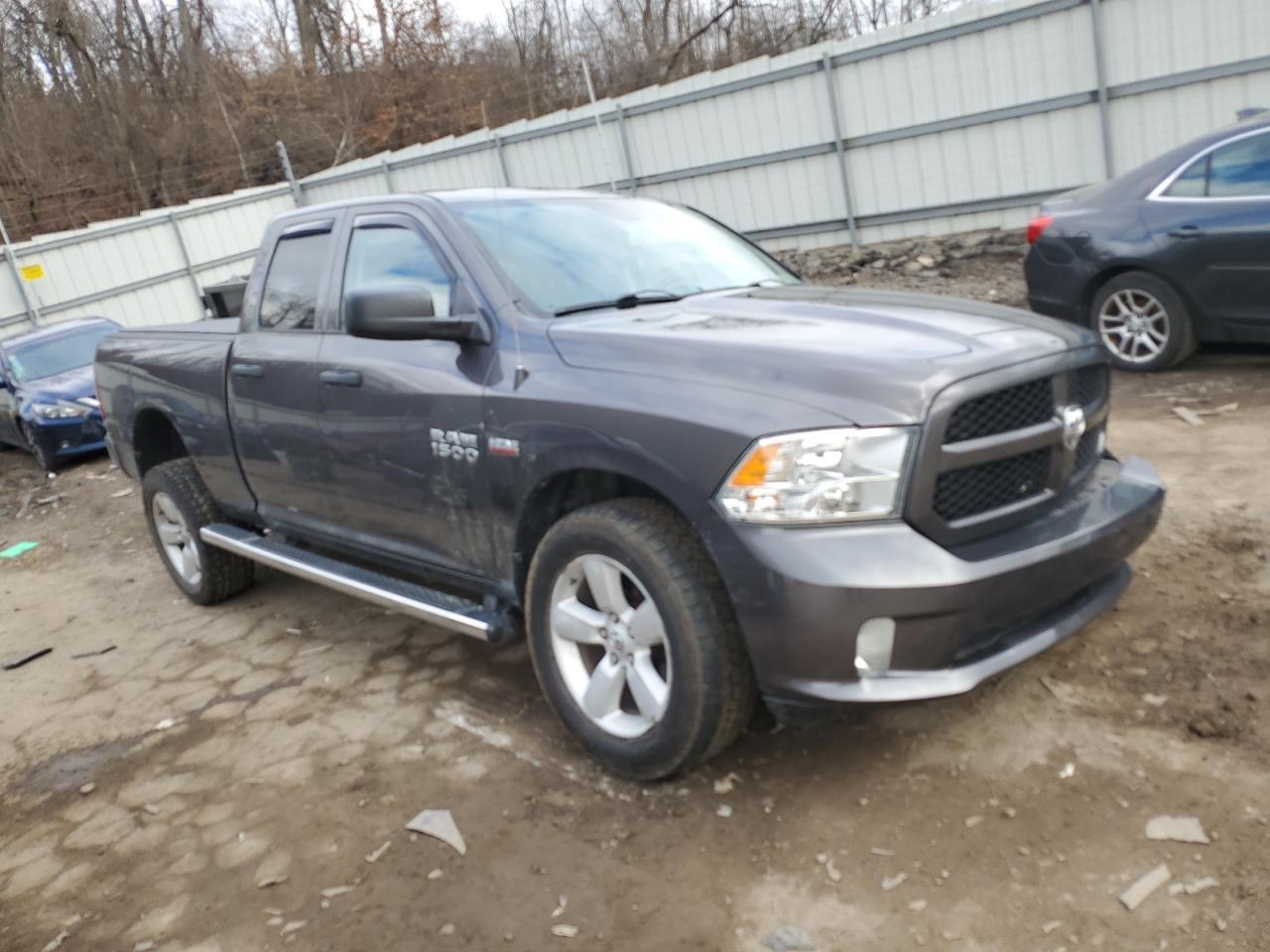 2015 RAM 1500 ST - Image 4