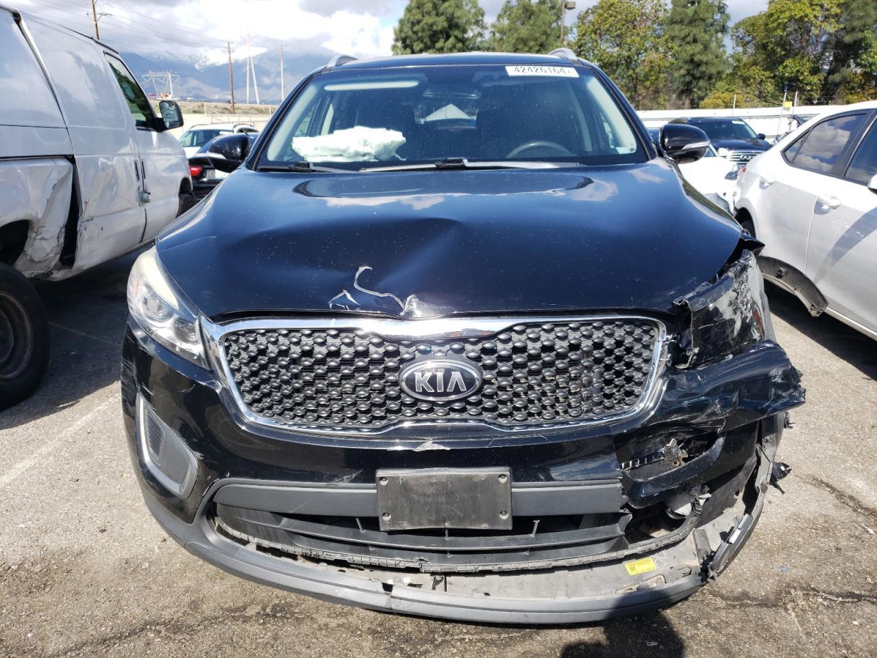 2016 KIA SORENTO LX - Image 5