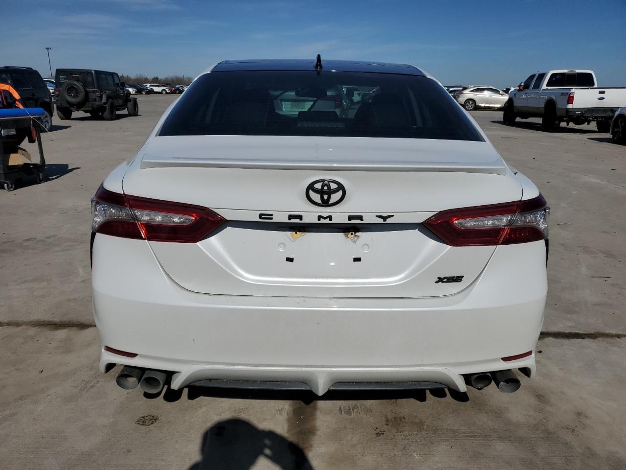 2019 TOYOTA CAMRY XSE - Image 6