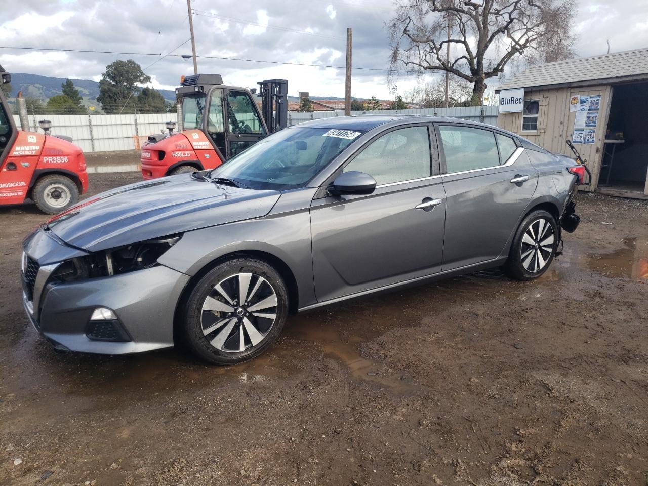 2021 NISSAN ALTIMA SV car image