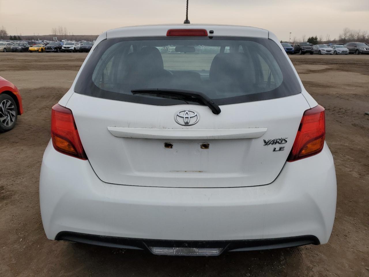 2016 TOYOTA YARIS L - Фото 6