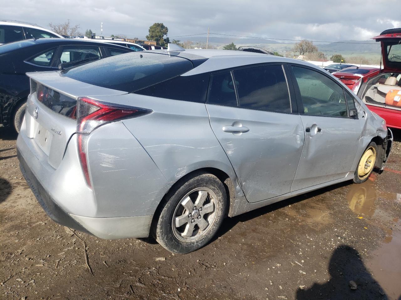 2016 TOYOTA PRIUS - Фото 3