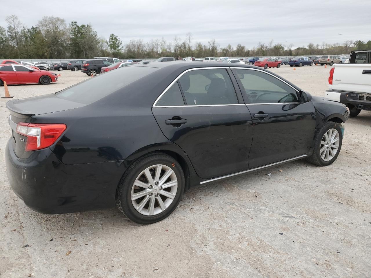 2012 TOYOTA CAMRY BASE - Фото 3