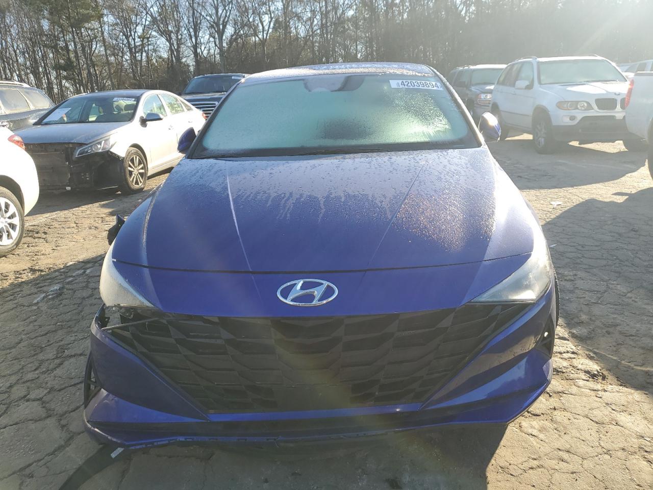 2023 HYUNDAI ELANTRA SE - Фото 5