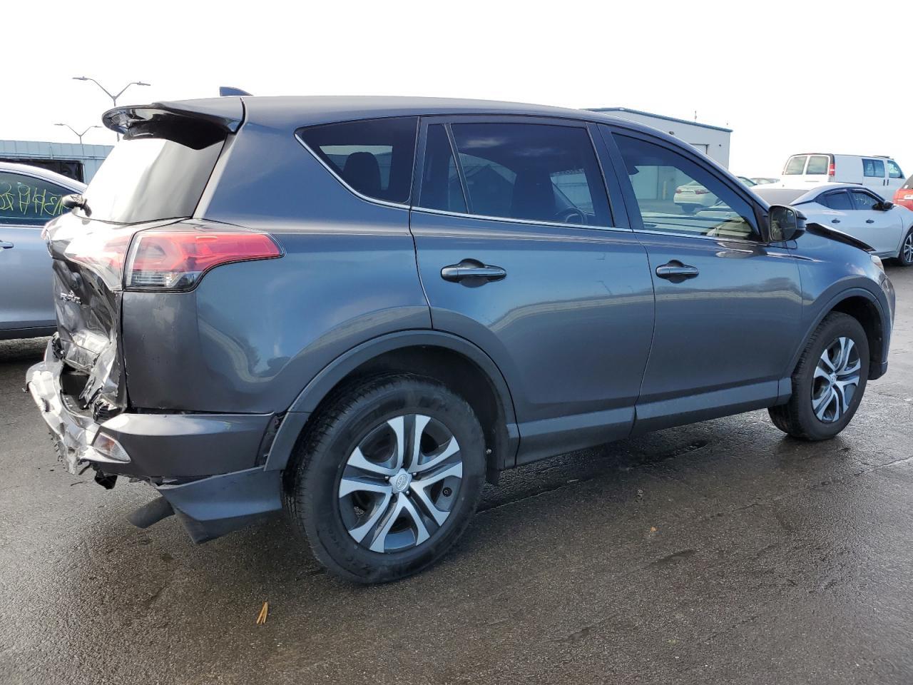 2018 TOYOTA RAV4 LE - Image 3