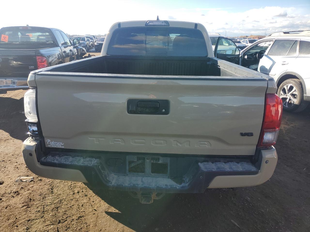 2019 TOYOTA TACOMA DOU - Фото 6