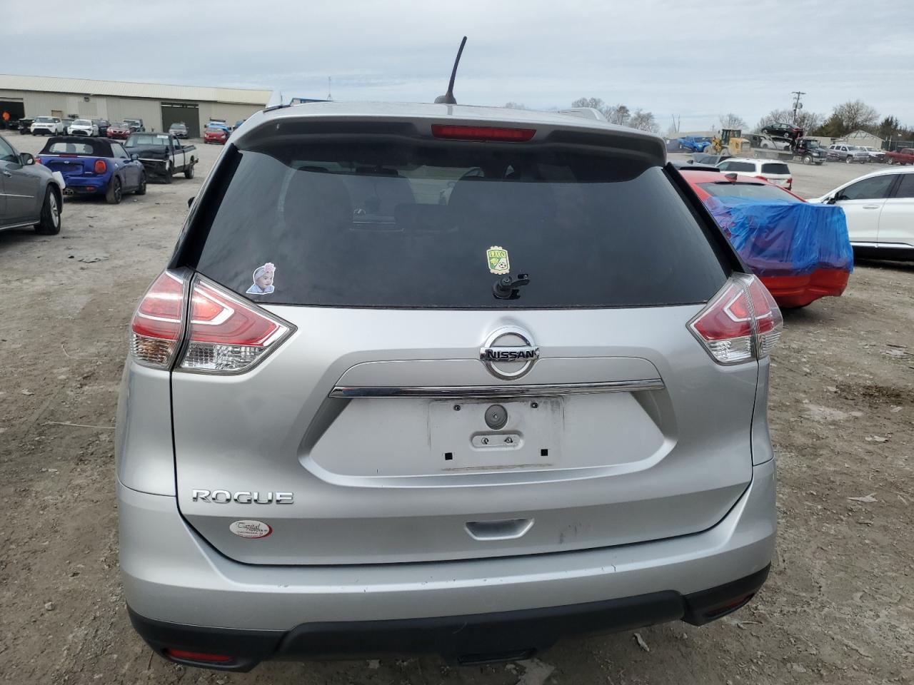 2016 NISSAN ROGUE S - Фото 6