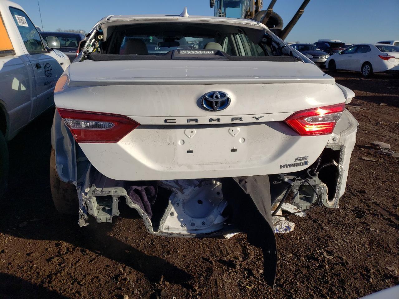 2020 TOYOTA CAMRY SE - Image 6