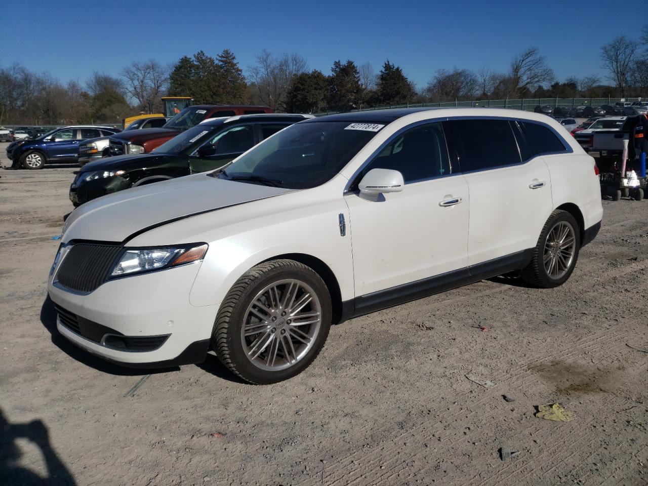 2015 LINCOLN MKT car image