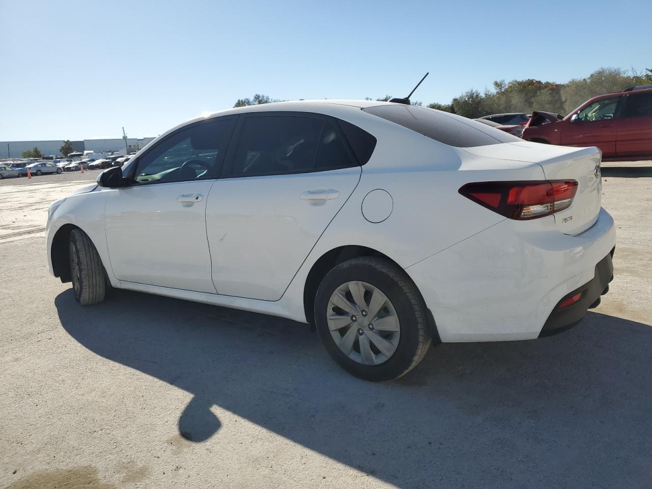 2020 KIA RIO LX - Фото 2