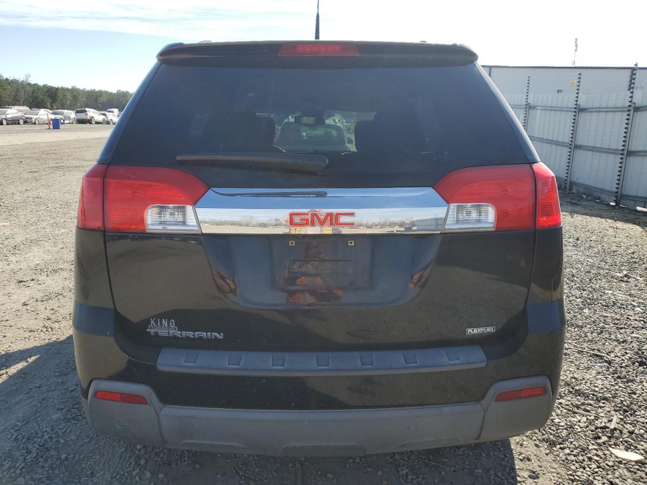 2012 GMC TERRAIN SL - Image 6