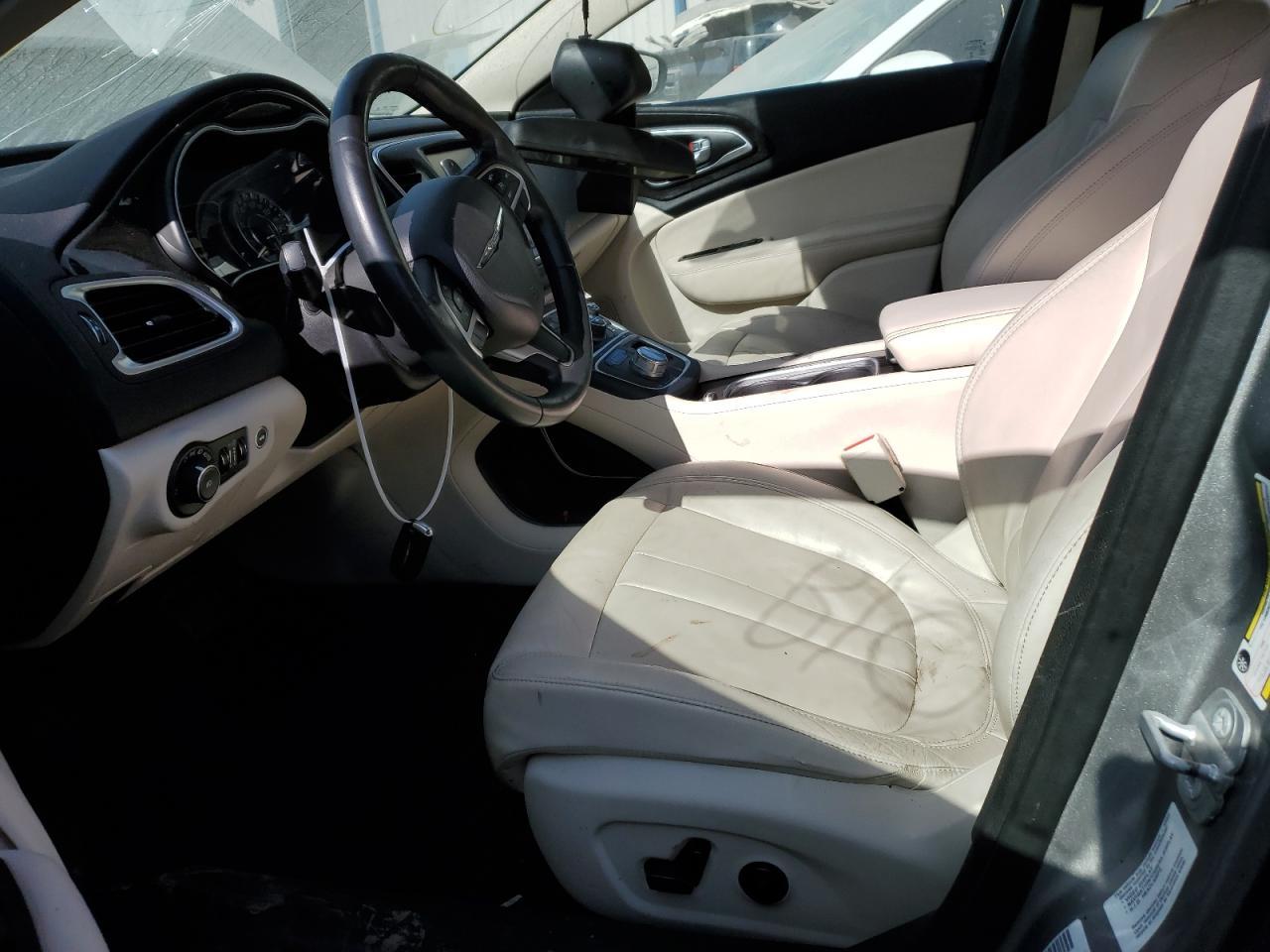 2015 CHRYSLER 200 C - Фото 7