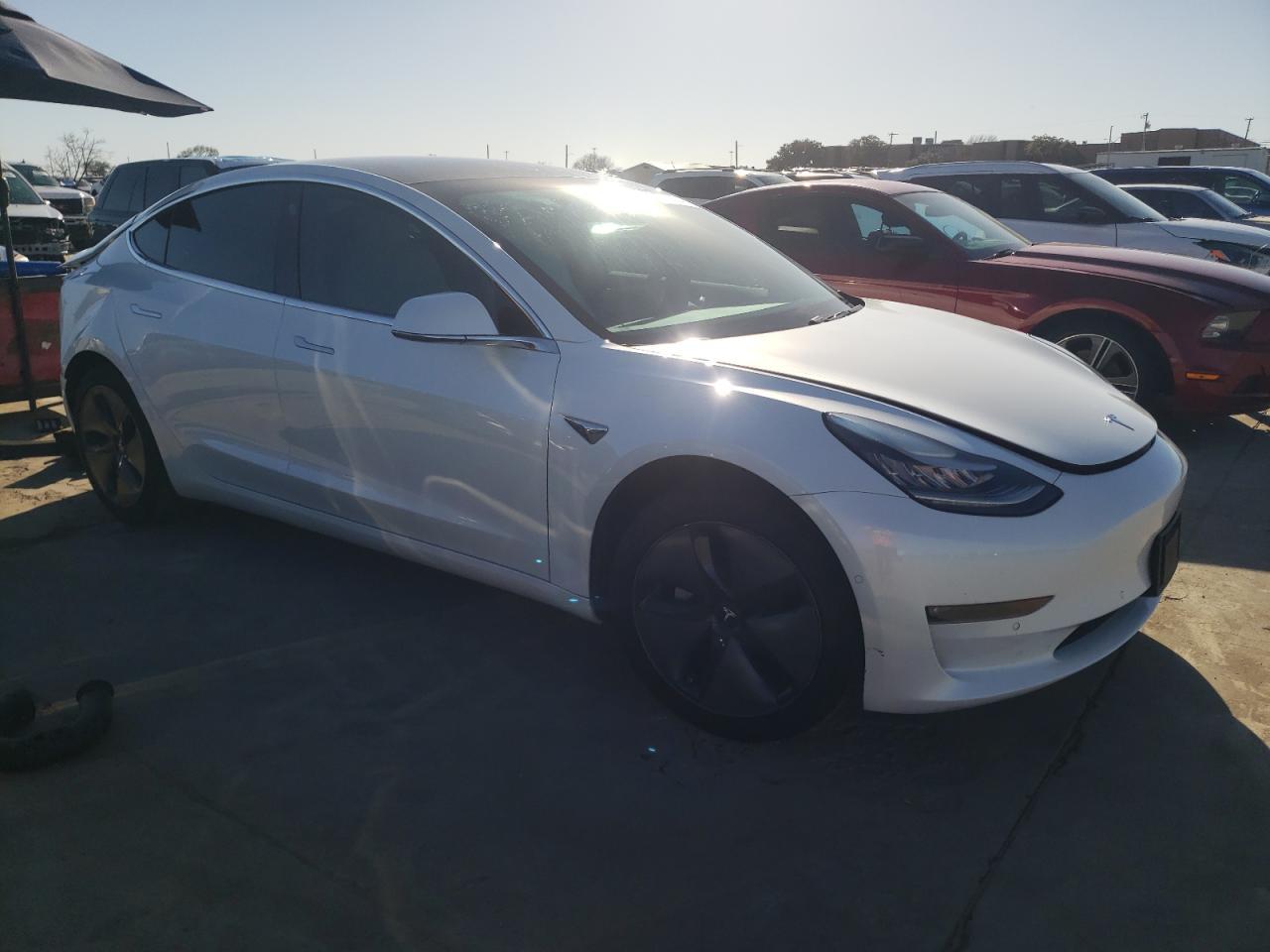 2019 TESLA MODEL 3 - Image 4