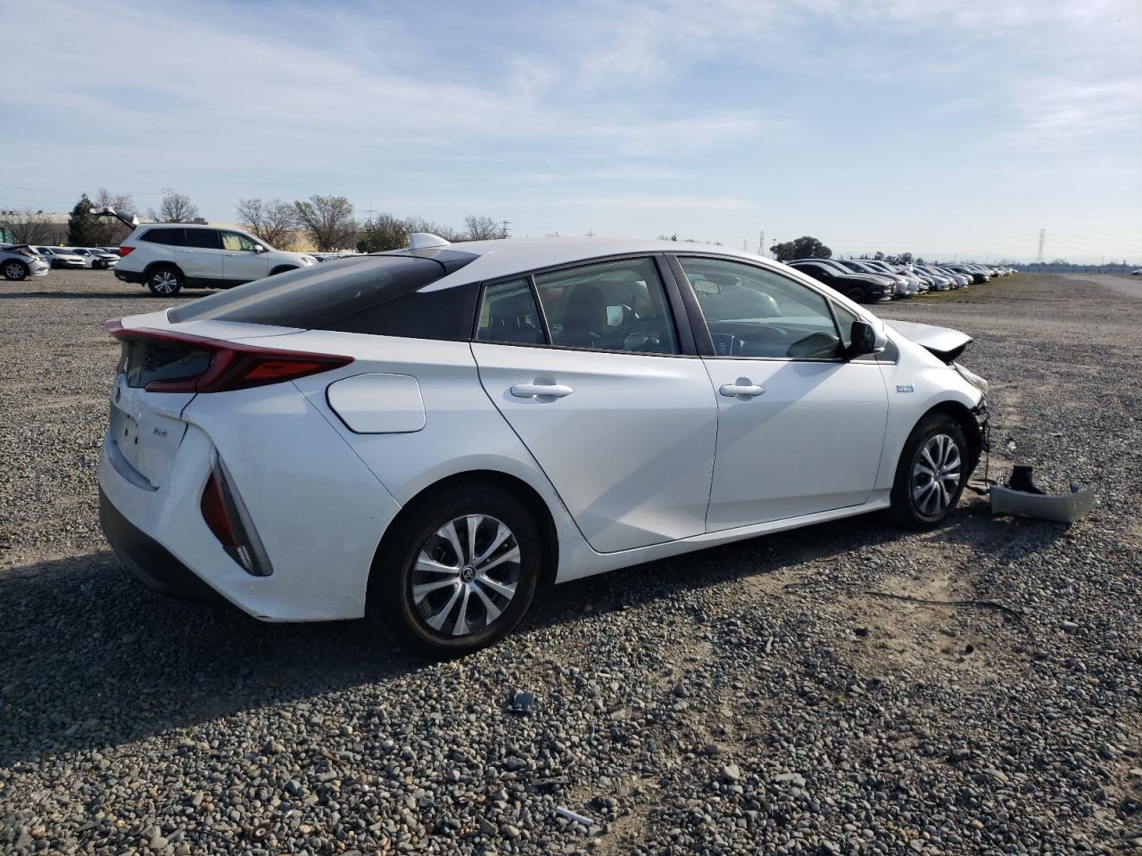 2022 TOYOTA PRIUS PRIM - Фото 3