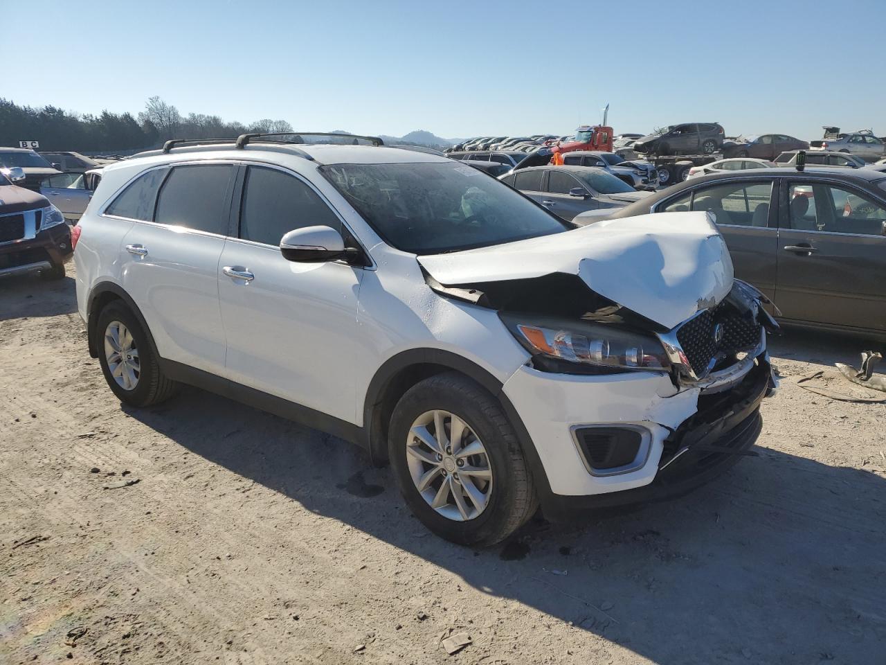 2016 KIA SORENTO LX - Image 4