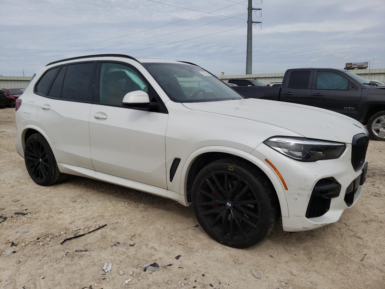2023 BMW X5 XDRIVE4 - Image 4