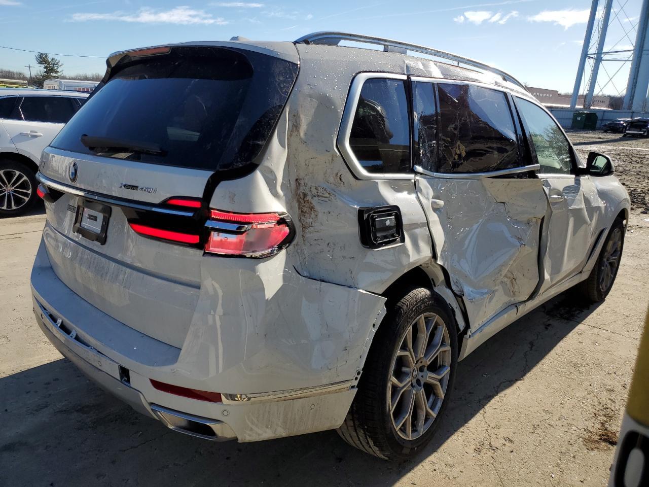 2024 BMW X7 XDRIVE4 - Image 3