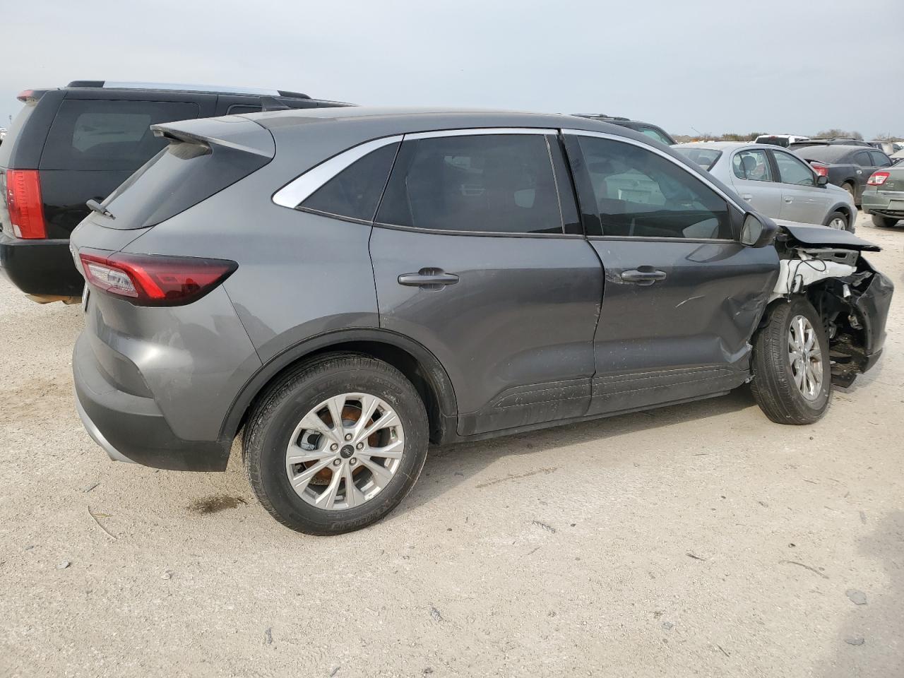 2023 FORD ESCAPE ACT - Image 3