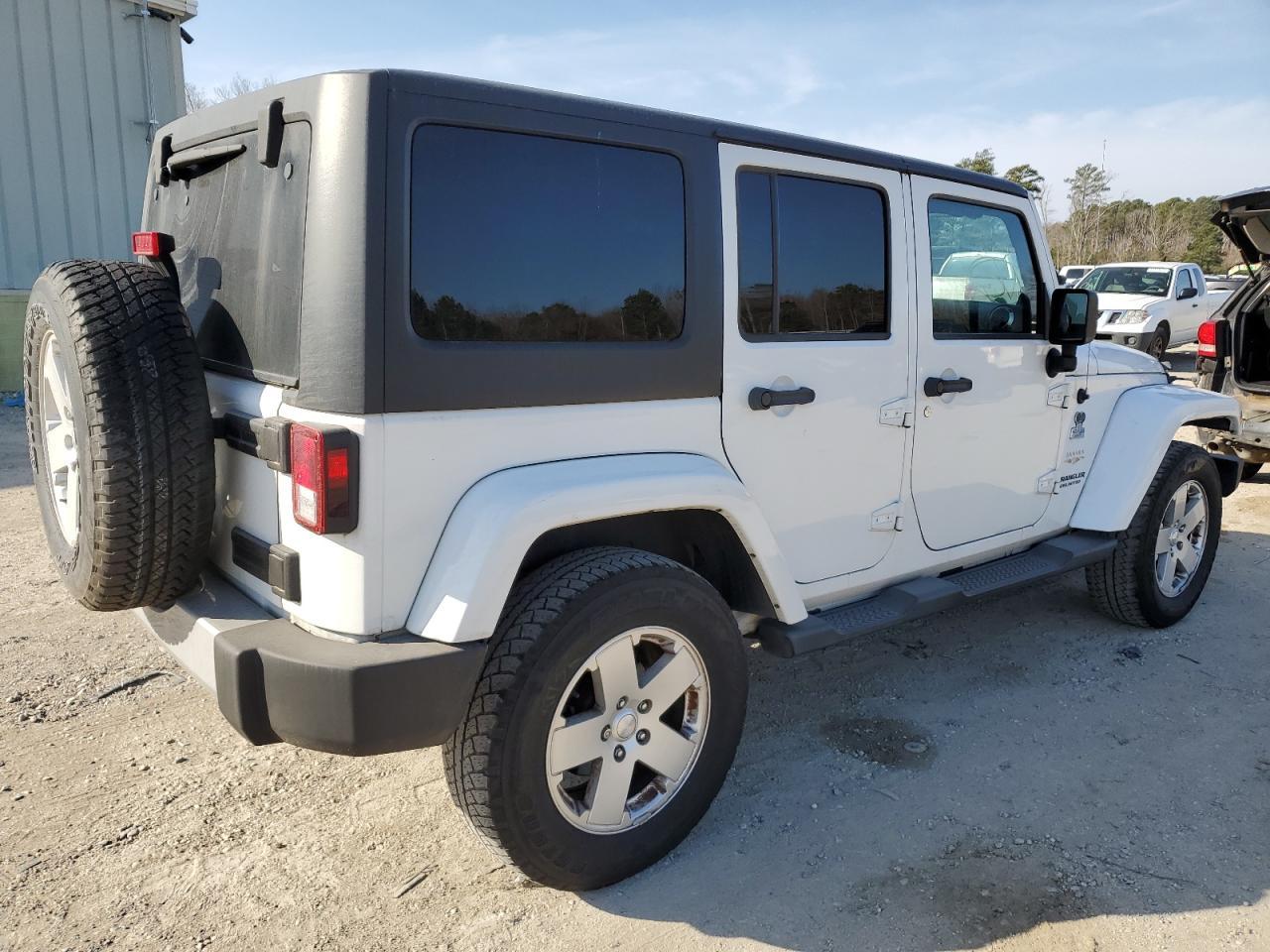 2012 JEEP WRANGLER U - Image 3