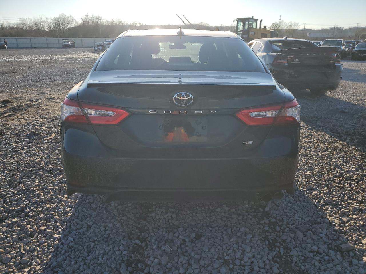 2020 TOYOTA CAMRY SE - Image 6