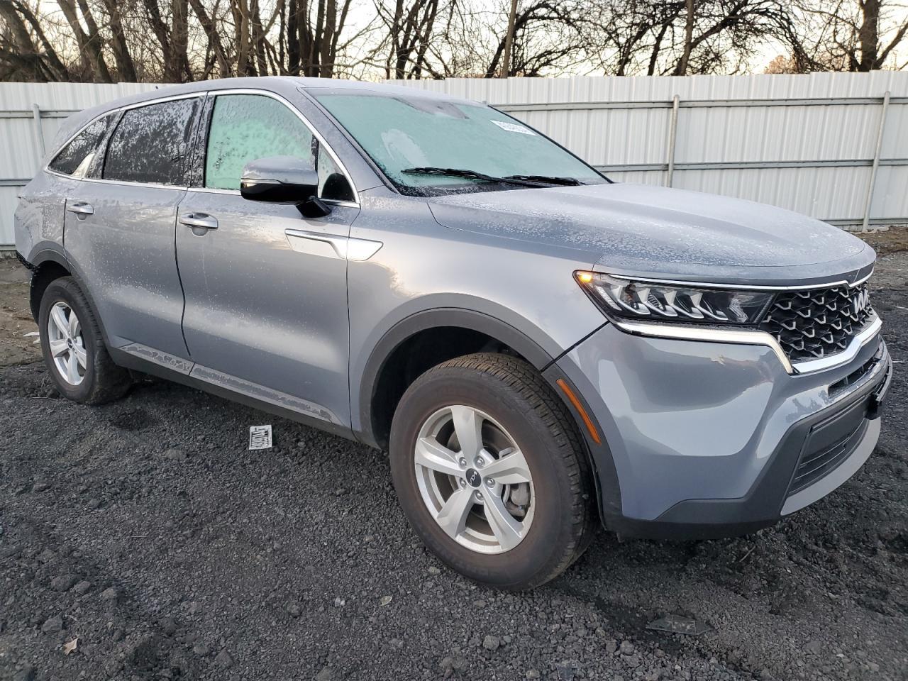 2023 KIA SORENTO LX - Фото 4