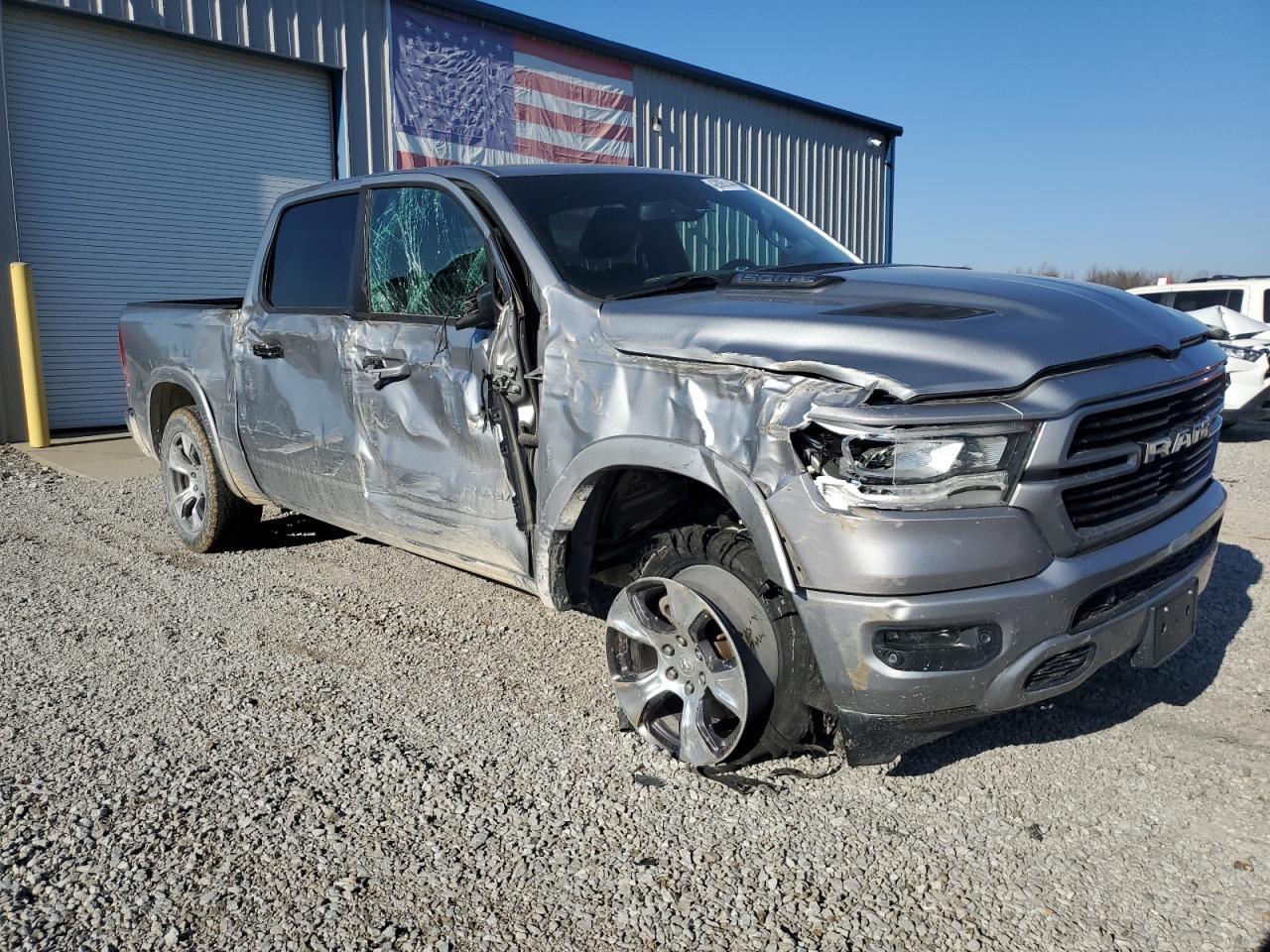 2019 RAM 1500 LARAM - Фото 4