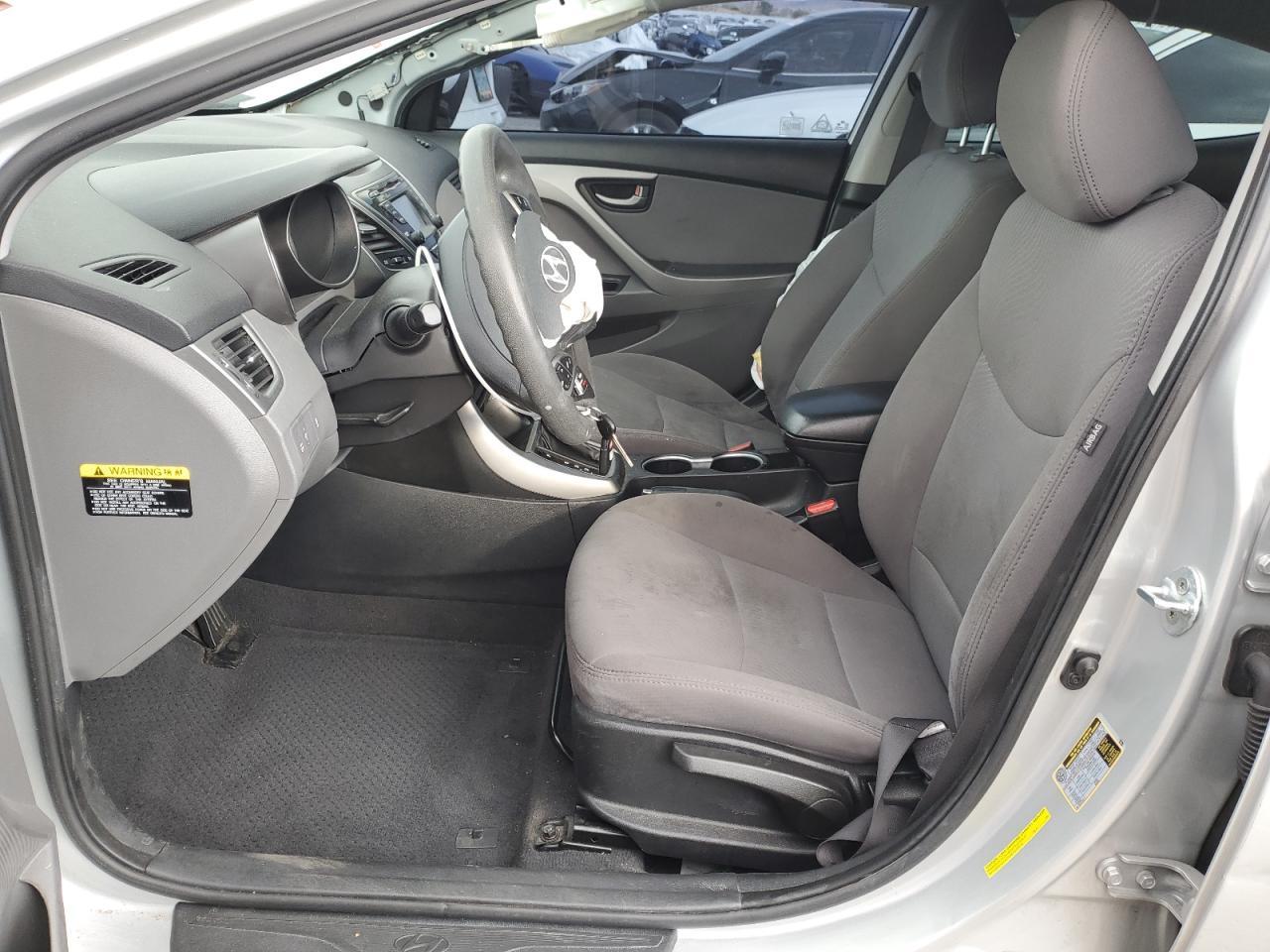 2015 HYUNDAI ELANTRA SE - Image 7