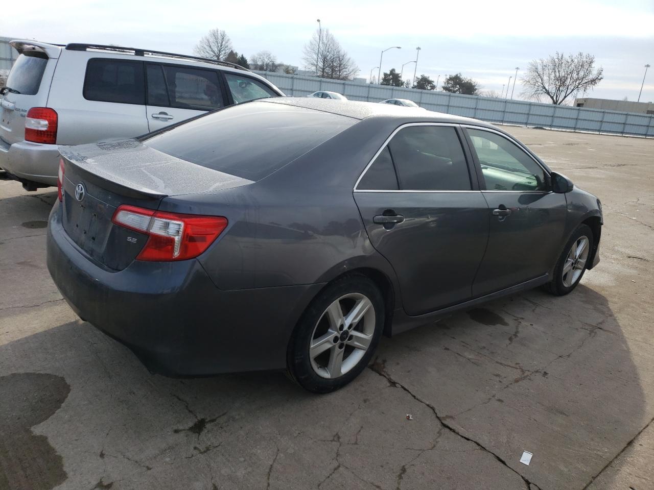 2013 TOYOTA CAMRY L - Image 3