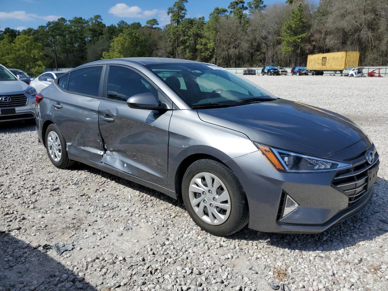 2019 HYUNDAI ELANTRA SE - Фото 4