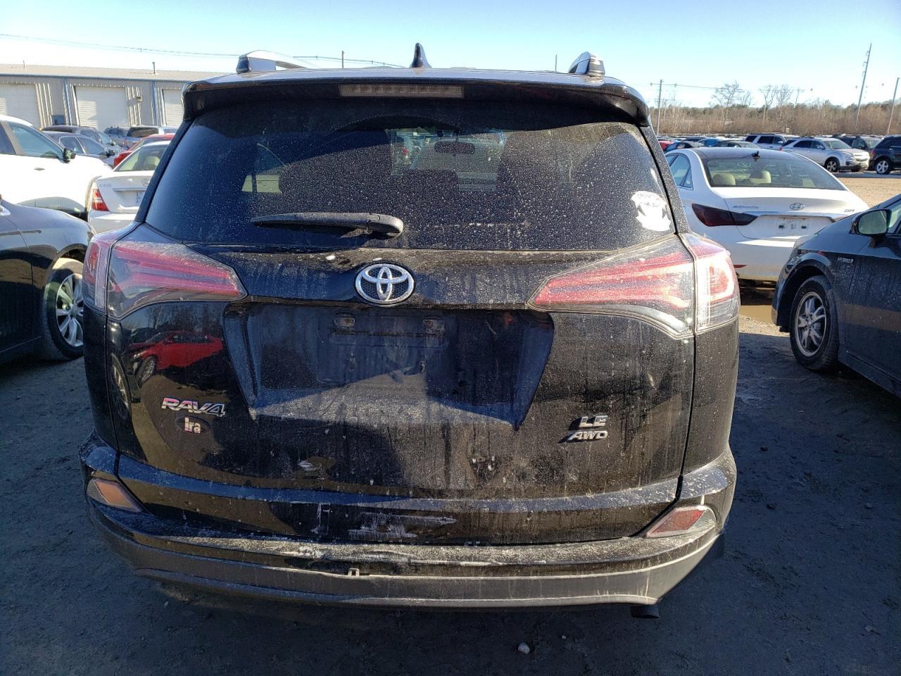 2016 TOYOTA RAV4 LE - Фото 6