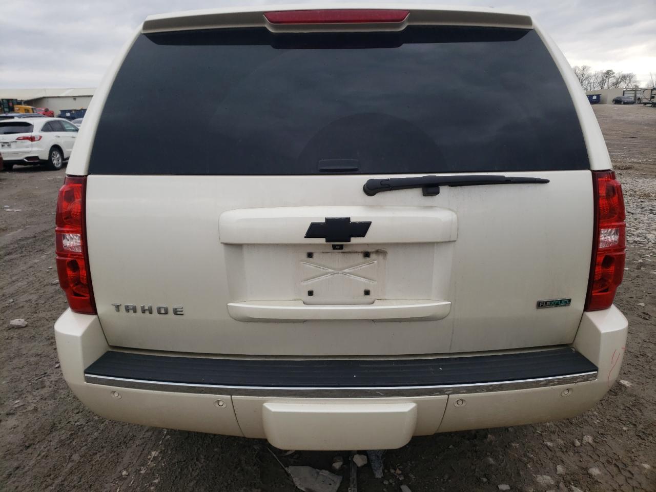 2011 CHEVROLET TAHOE K150 - Image 6