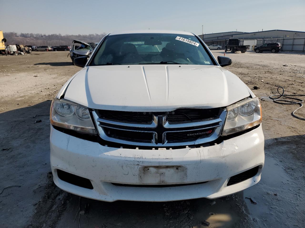 2014 DODGE AVENGER SE - Image 5