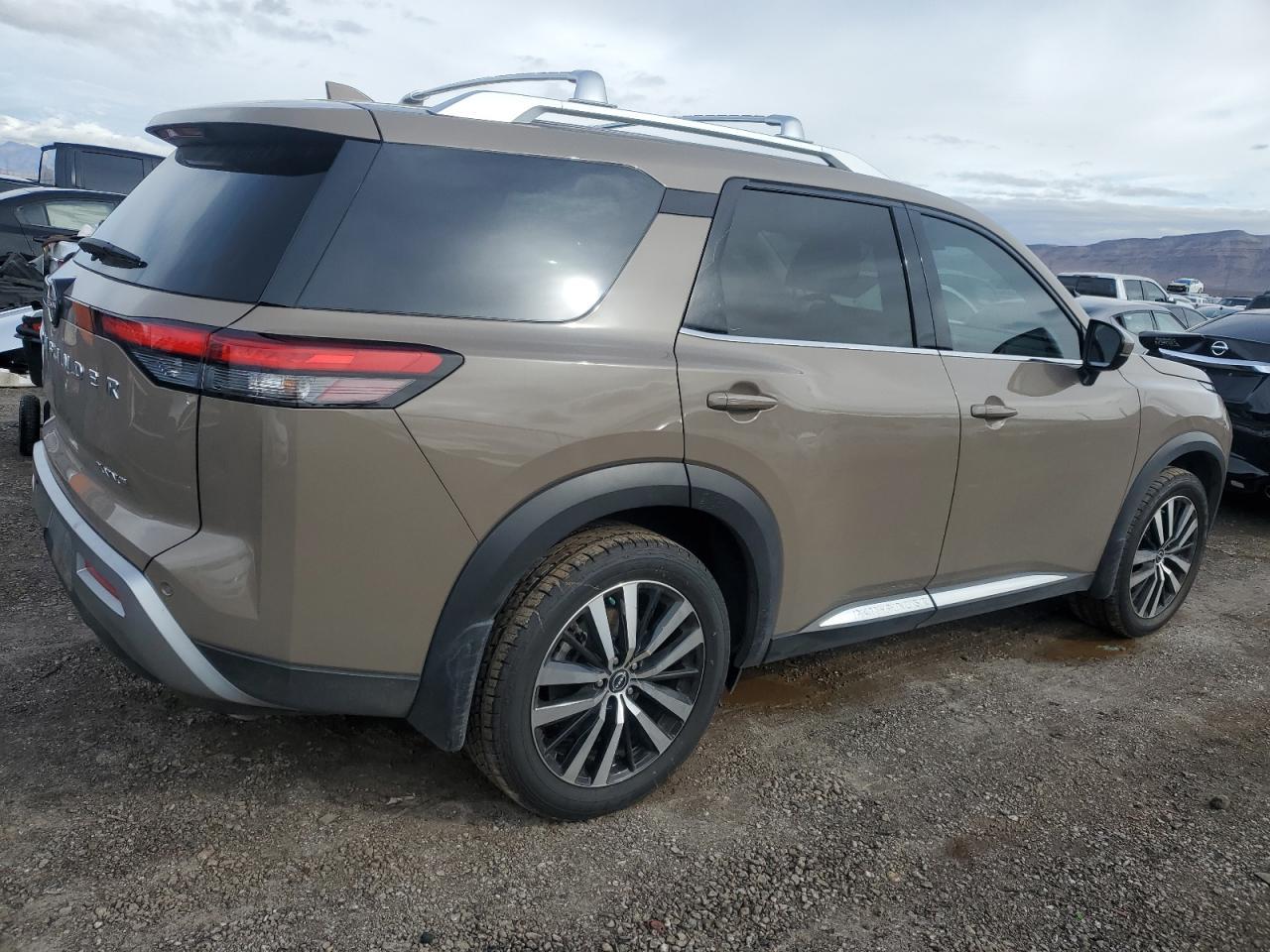 2023 NISSAN PATHFINDER - Image 3