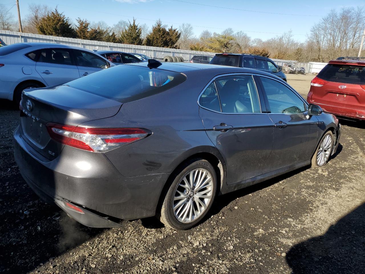 2018 TOYOTA CAMRY XSE - Image 3