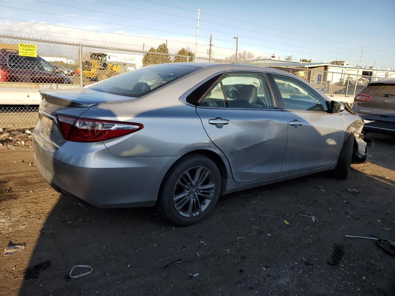 2017 TOYOTA CAMRY LE - Image 3