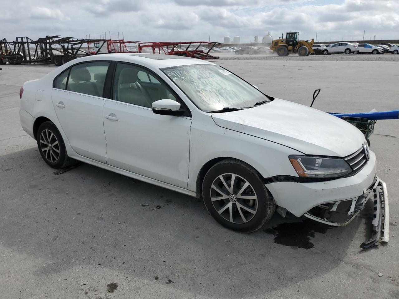 2017 VOLKSWAGEN JETTA SE - Image 4
