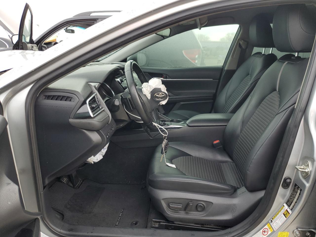 2018 TOYOTA CAMRY L - Фото 7