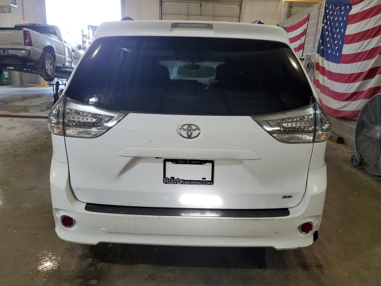 2015 TOYOTA SIENNA SPO - Фото 6