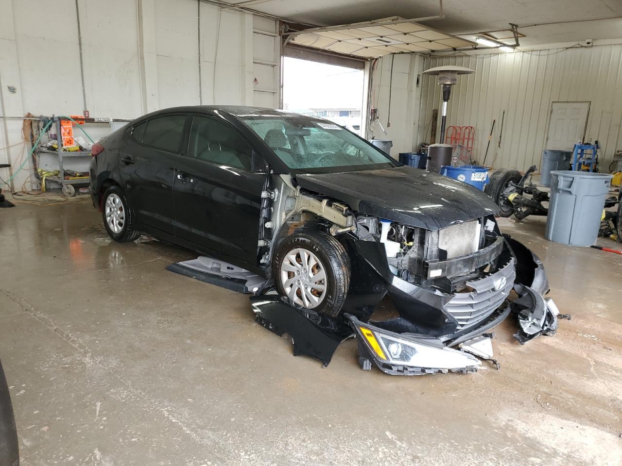 2019 HYUNDAI ELANTRA SE - Фото 4