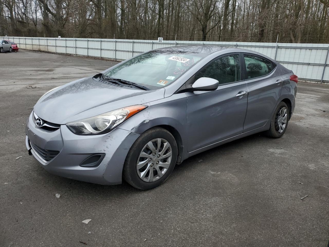 2013 HYUNDAI ELANTRA GL