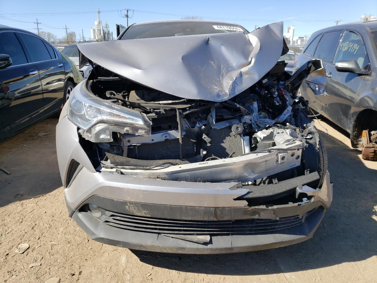 2018 TOYOTA C-HR XLE - Фото 5