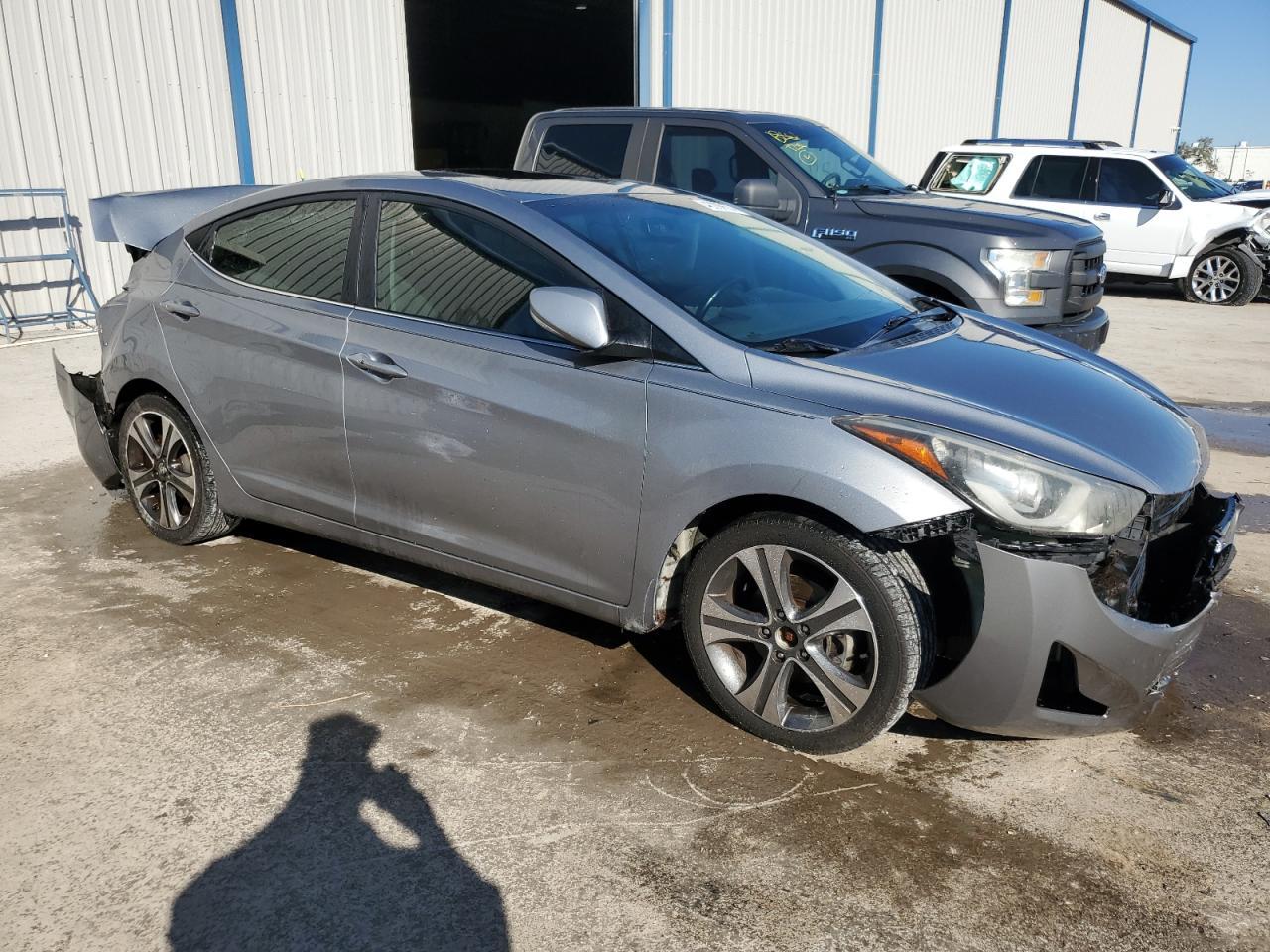 2014 HYUNDAI ELANTRA SE - Image 4