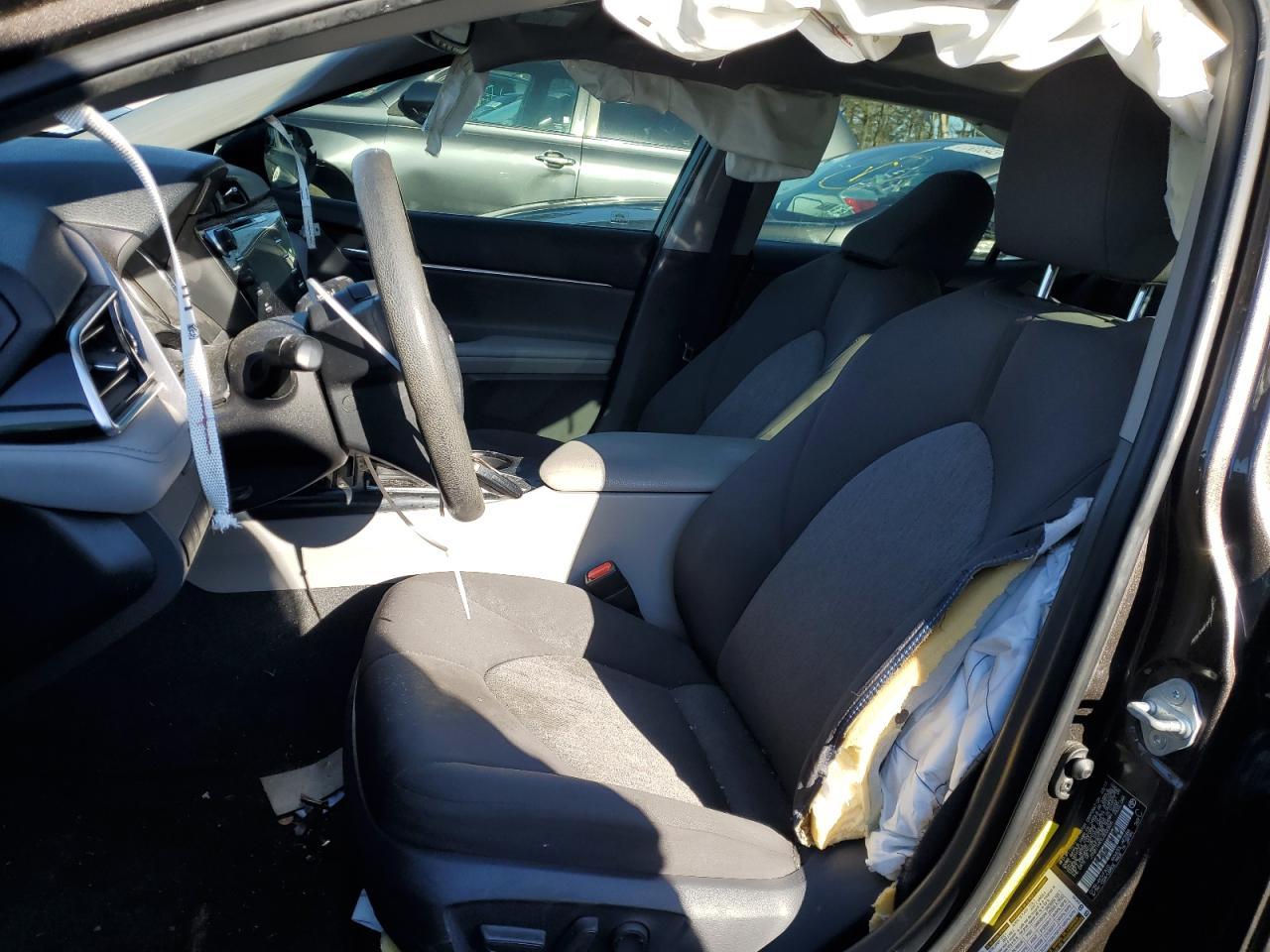 2018 TOYOTA CAMRY L - Фото 7